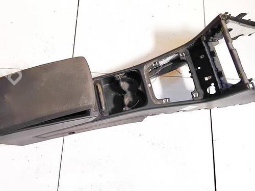 Used Armrest / Center console Armrest / Center console VW PASSAT B6 (3C2) 2.0 TDI (170 hp) 35041399 35041399