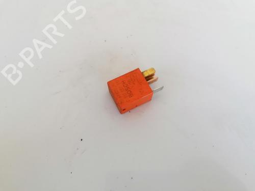 Used Electronic sensor Electronic sensor TOYOTA YARIS (_P1_) 1.4 D-4D (NLP10_, NLP10R) (75 hp) 32882694 32882694