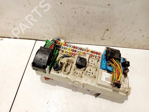 Used Fuse box Fuse box FORD FOCUS II (DA_, HCP, DP) 1.6 TDCi (90 hp) 32554281 32554281