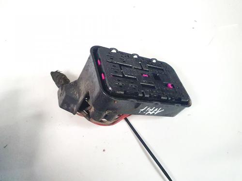 fuse-box-vw-passat-b6-3c2-2005-2006-2007-2008-2009-2010-2011-32896306 main image