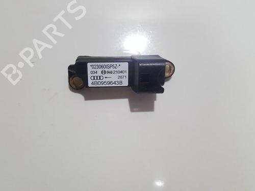 Used Electronic module Electronic module AUDI A6 C5 (4B2, 4B4) 2.4 (163 hp) 33506185 33506185