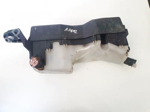 Used Fuse box Fuse box 32902650 32902650