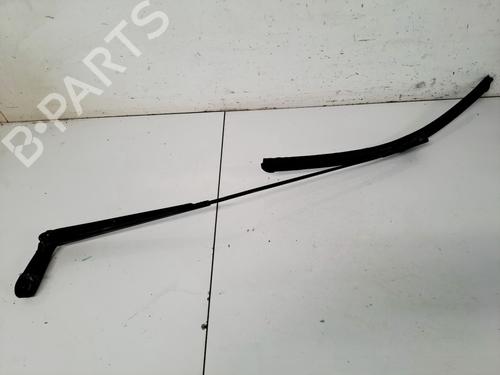 Used Front windshield wiper arm Front windshield wiper arm VW POLO IV (9N_, 9A_) 1.4 16V (75 hp) 32886083 32886083
