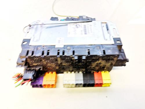 Used Fuse box Fuse box MERCEDES-BENZ S-CLASS (W220, V220) S 400 CDI (220.028, 220.128) (250 hp) 33109680 33109680