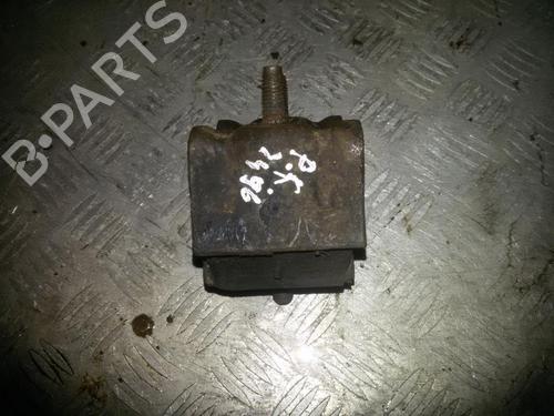 Used Engine mount Engine mount MERCEDES-BENZ M-CLASS (W163) ML 320 (163.154) (218 hp) 33524670 33524670