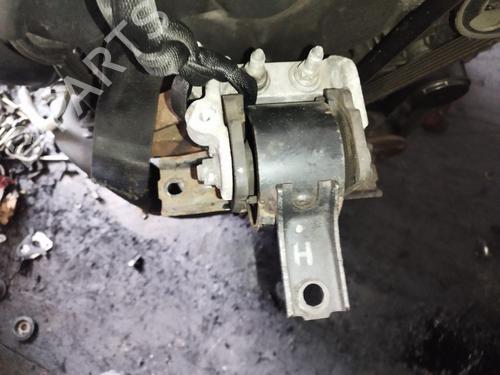 Engine mount MITSUBISHI OUTLANDER II (CW_W) 2.0 DI-D (CW8W) | BP32898950M89 - Image 2