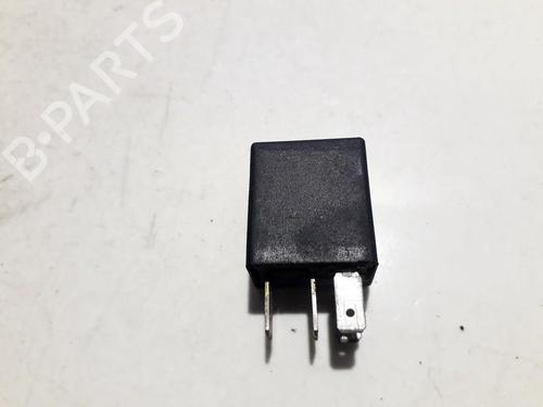Electronic sensor HYUNDAI ELANTRA III (XD) 2.0 CRDi | BP33523943M84 - Image 2