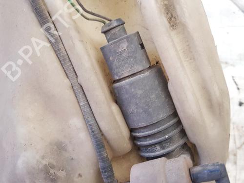 washer-pump-audi-a6-c5-4b2-4b4-1997-1998-1999-2000-2001-2002-2003-2004-2005-35504667 main image