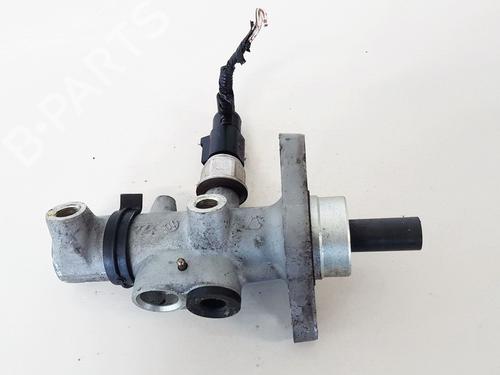 Used Brake master cylinder Brake master cylinder PORSCHE CAYENNE (9PA) S 4.5 (340 hp) 35627038 35627038