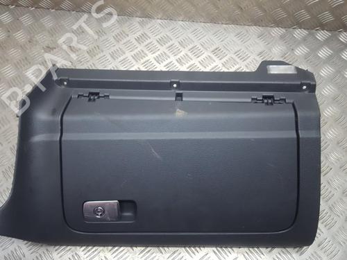 Used Glove box Glove box VW JETTA III (1K2) 2.0 TDI (140 hp) 35706412 35706412