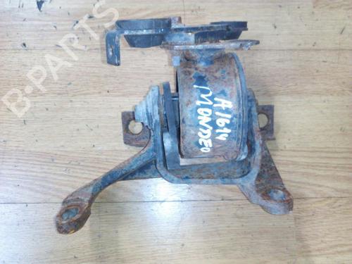Used Engine mount Engine mount FORD MONDEO II (BAP) 1.8 i (115 hp) 33511867 33511867