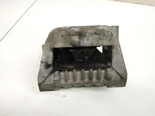 Used Engine mount Engine mount VW PASSAT B6 (3C2) 1.9 TDI (105 hp) 32894458 32894458