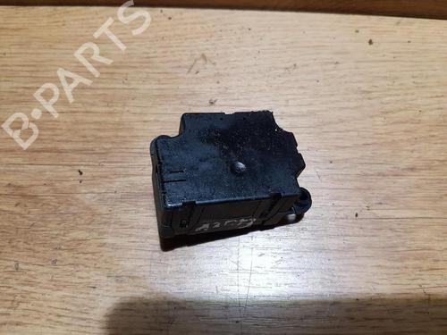 electronic-module-peugeot-206-sw-2ek-2002-33482074 main image