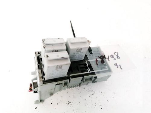 Fuse box OPEL MERIVA A MPV (X03) 1.7 CDTI (E75) | BP32918899E1 - Image 3