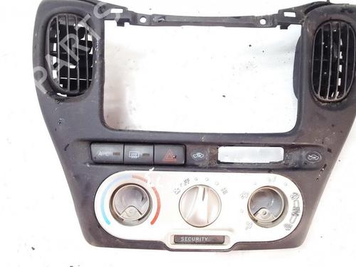 Used Climate control Climate control TOYOTA YARIS VERSO (_P2_) 1.3 (NCP20_, NCP22_, NCP20R, NCP22R) (86 hp) 35839945 35839945