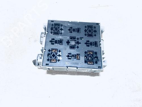 Used Fuse box Fuse box PORSCHE CAYENNE (9PA) S 4.5 (340 hp) 33061281 33061281