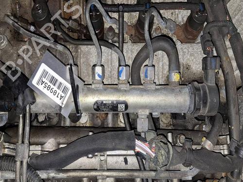 Used Injection rail Injection rail 34763630 34763630