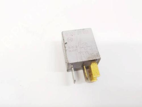 Used Electronic sensor Electronic sensor TOYOTA COROLLA Verso (ZER_, ZZE12_, R1_) 2.2 D-4D (AUR10_, AUR10R) (136 hp) 32590508 32590508