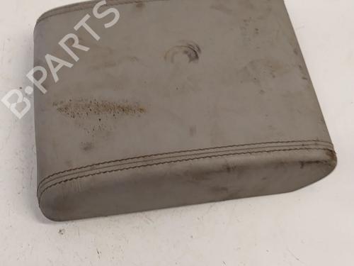 Used Armrest / Center console Armrest / Center console 34745598 34745598