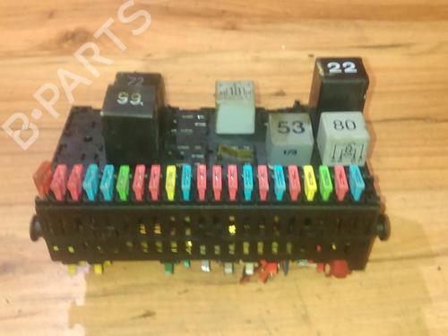 Used Fuse box Fuse box VW GOLF III (1H1) 1.6 (75 hp) 33531490 33531490