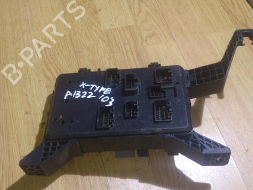 Used Fuse box Fuse box RENAULT MEGANE I Coach (DA0/1_) 2.0 16V (139 hp) 33498167 33498167