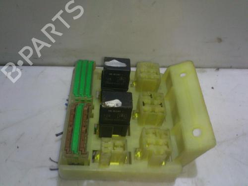 Used Fuse box Fuse box VOLVO S40 I (644) 1.8 (115 hp) 33505890 33505890