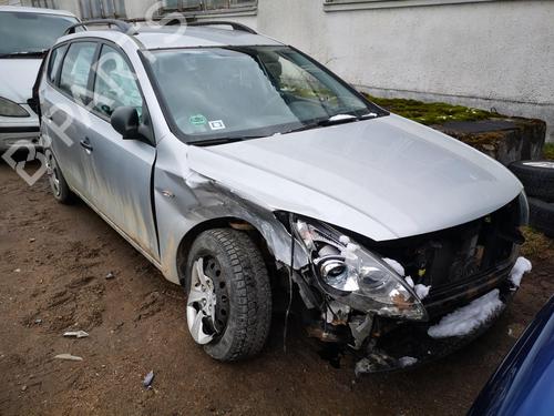 Used Parts HYUNDAI i30 Estate (FD) 1.6 CRDi (116 hp) 4442393