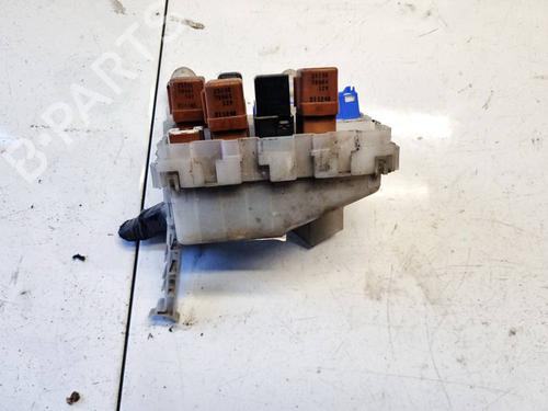 Used Fuse box Fuse box 32543870 32543870
