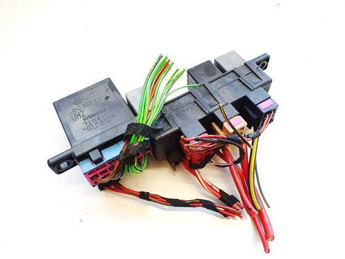 Used Fuse box Fuse box AUDI A3 (8L1) 1.9 TDI (110 hp) 32567223 32567223