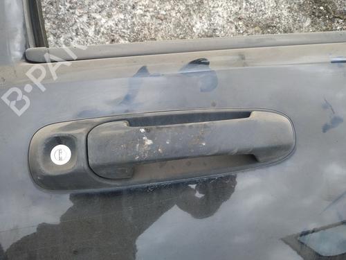 Used Front right exterior door handle Front right exterior door handle SUZUKI GRAND VITARA I (FT, HT) 2.7 (JA 627) (173 hp) 35396664 35396664