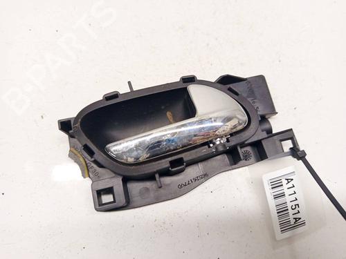 Used Rear right interior door handle Rear right interior door handle PEUGEOT 407 (6D_) 2.0 HDi 135 (6DRHRH, 6DRHRE, 6DRHRG, 6DRHRJ) (136 hp) 34794886 34794886