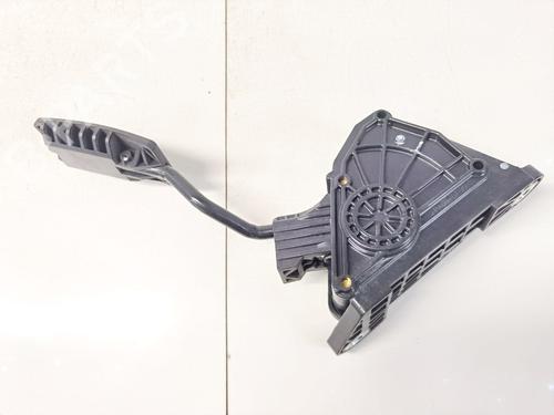 Used Pedal Pedal HONDA CR-V III (RE_) 2.0 i-VTEC (RE5, RE1) (150 hp) 35555390 35555390