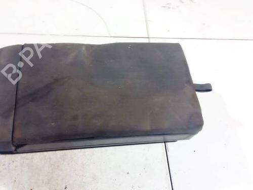 Used Armrest / Center console Armrest / Center console VW GOLF V (1K1) 1.9 TDI (105 hp) 35039871 35039871