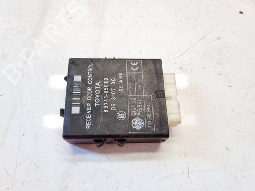 Used Electronic module Electronic module TOYOTA AVENSIS (_T22_) 1.8 i (AT221_, AT221R) (110 hp) 33479695 33479695
