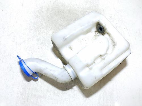 windscreen-washer-tank-audi-a4-b5-8d2-1994-1995-1996-1997-1998-1999-2000-2001-35871573 main image