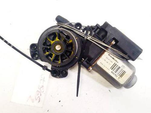 Used Left rear window motor Left rear window motor RENAULT SCÉNIC II (JM0/1_) 1.9 dCi (JM0G, JM12, JM1G, JM2C) (120 hp) 35171729 35171729
