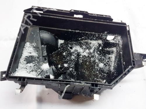 Used Air filter box Air filter box VOLVO XC90 I (275) D5 AWD (163 hp) 35881405 35881405