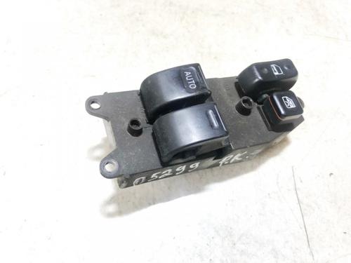 Used Switch Switch TOYOTA YARIS (_P1_) 1.3 (NCP10, SCP12_) (86 hp) 33524857 33524857