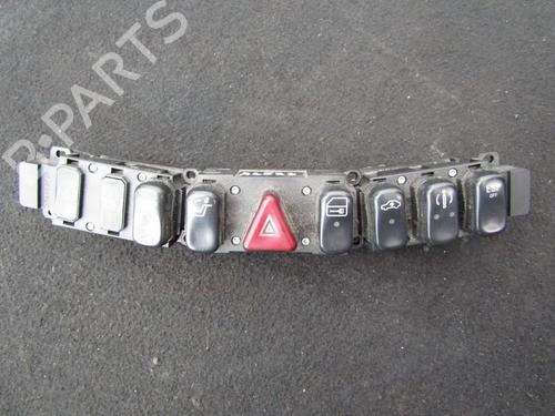 Used Warning switch Warning switch MERCEDES-BENZ S-CLASS (W220, V220) S 320 CDI (220.026, 220.126) (197 hp) 35664240 35664240