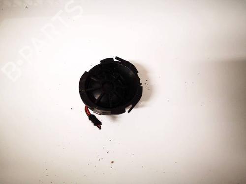 speaker-audi-a3-8p1-2003-2004-2005-2006-2007-2008-2009-2010-2011-2012-2013-32541982 main image