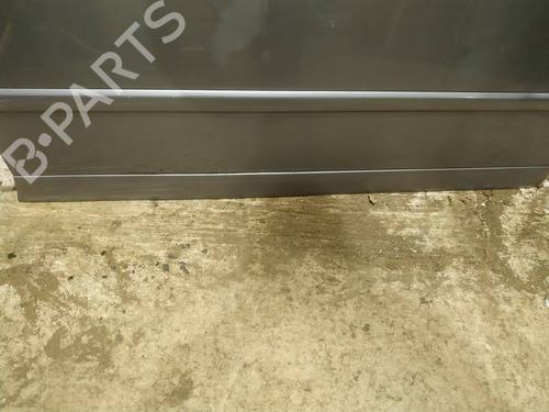 door-moulding-trim-audi-a4-b6-8e2-2000-2001-2002-2003-2004-2005-39632196 main image
