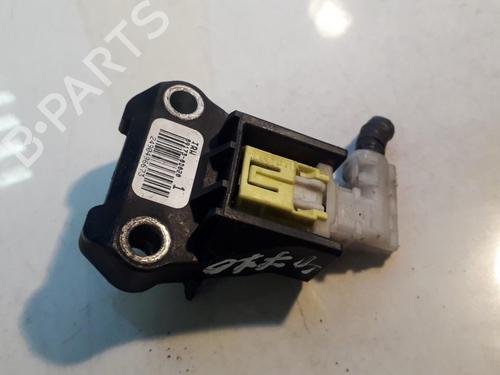 Used Electronic module Electronic module TOYOTA YARIS (_P9_) 1.4 D-4D (NLP90_, NLP90R) (90 hp) 33515339 33515339