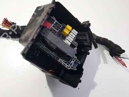 fuse-box-opel-meriva-a-mpv-x03-2003-2004-2005-2006-2007-2008-2009-2010-32878803 main image