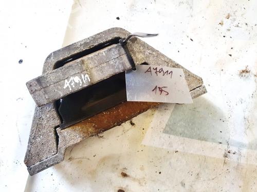 Used Engine mount CHEVROLET COBALT 2.2 (147 hp) 32904546