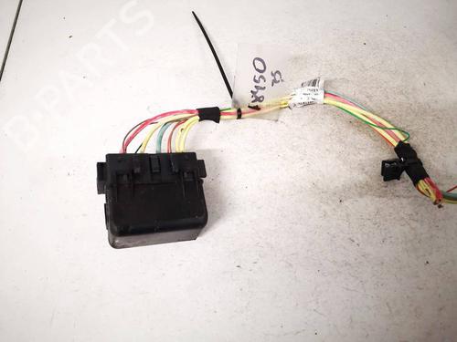 Used Fuse box Fuse box RENAULT MEGANE III Hatchback (BZ0/1_, B3_) 1.5 dCi (BZ09, BZ0D, BZ1W, BZ29, BZ14) (110 hp) 32925077 32925077