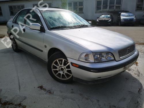 Brugte VOLVO S40 I (644) 1.9 DI (102 hp) 4443918