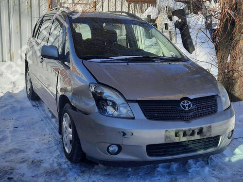 Teile für TOYOTA COROLLA Verso (_E12_) 2.0 D-4D (CDE120_, CDE120R) (90 hp) 4477563 