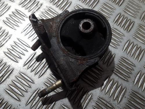 Used Engine mount Engine mount TOYOTA RAV 4 II (_A2_) 2.0 D 4WD (CLA20_, CLA21_, CLA20R, CLA21R) (116 hp) 33499717 33499717