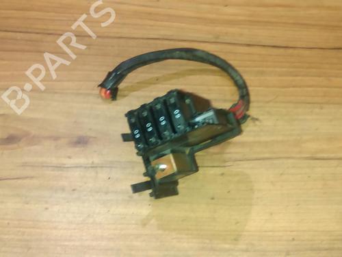 Used Fuse box Fuse box SAAB 900 II 2.0 i (133 hp) 33531273 33531273