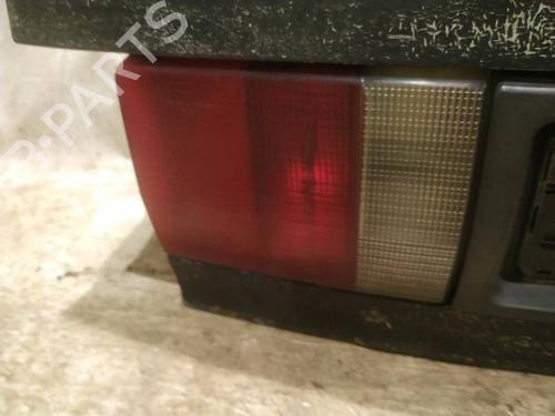 left-tailgate-light-audi-80-b4-saloon-8c2-1991-1992-1993-1994-1995-39968464 main image